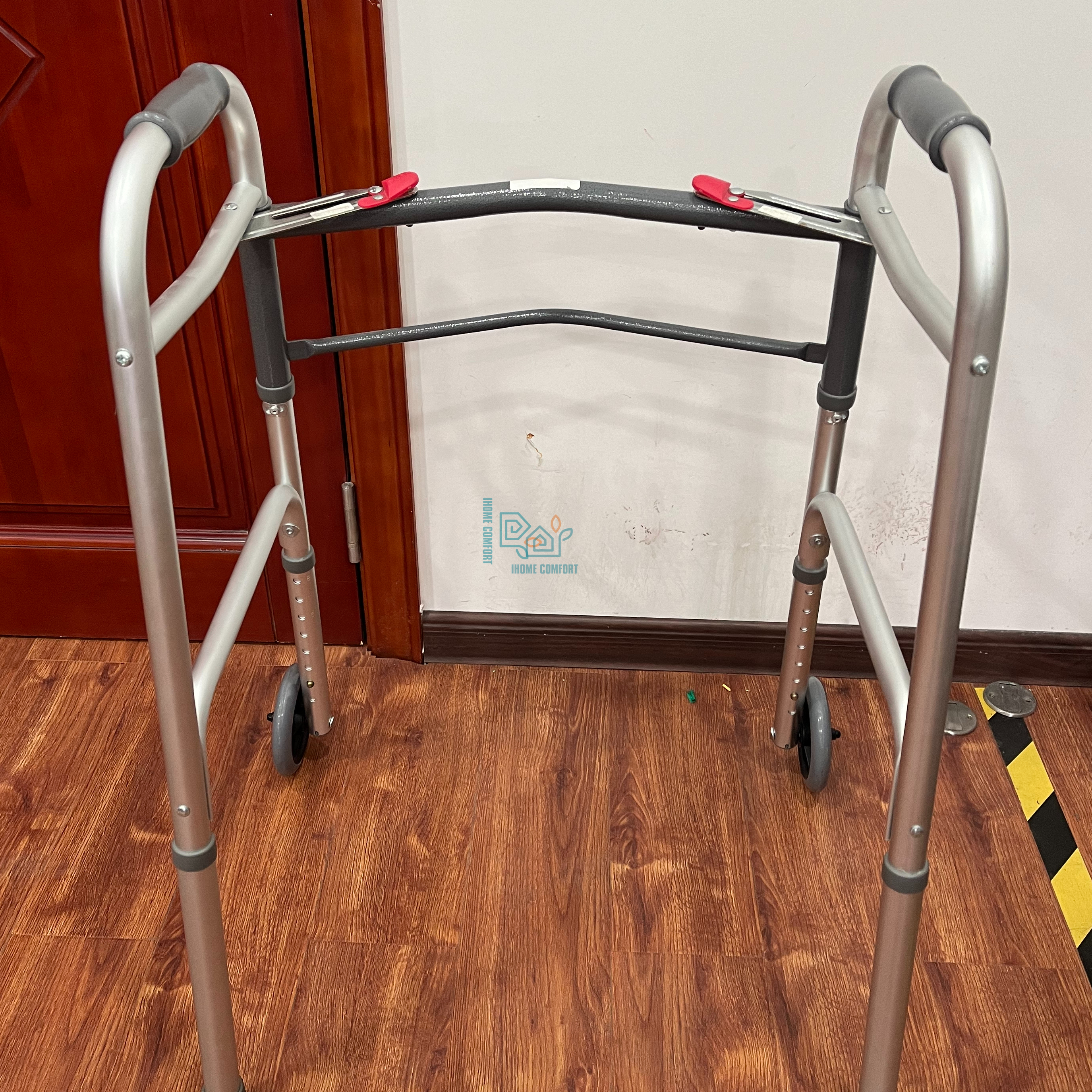 Aluminum alloy walking crutches, elderly fitness equipment, medical equipment, pregnant women folding rehabilitation wheels, toilet seats, shower chairs