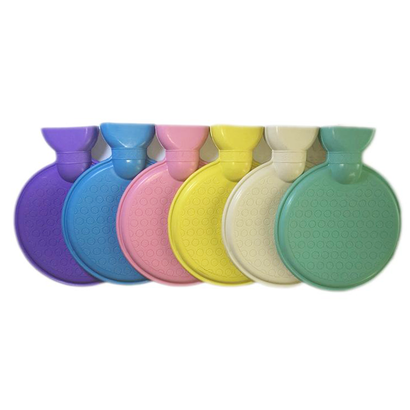Factory Supply Bs Iso Ce Hot Water Bottle Bag Nature Rubber Pvc 2000ml 1500ml 1000ml 500ml Red Green Blue with Soft Cover British Standard for Baby Women Gift