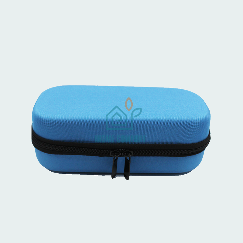 Insulin Refrigerated Box, Portable And Small in Summer with Temperature Display, Insulated Insulin Refrigerated Bag