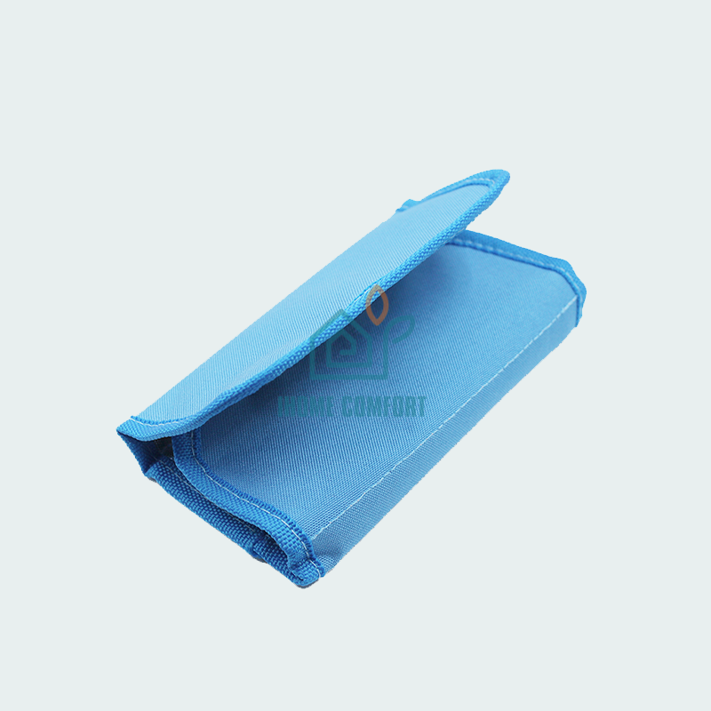 Insulin Refrigerated Box, Portable And Small in Summer with Temperature Display, Insulated Insulin Refrigerated Bag